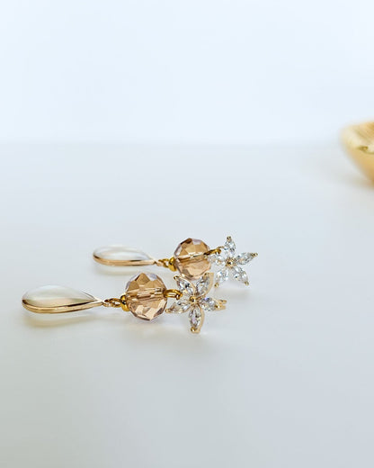 Seashell Freshwater Pearl 18K Gold Hook Earrings for Bridal Wear, Weddings and Brides